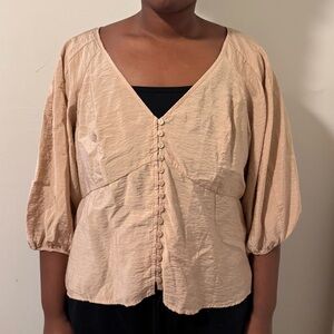 Torrid Beige Button-Front Puff Sleeve Blouse | Size 1